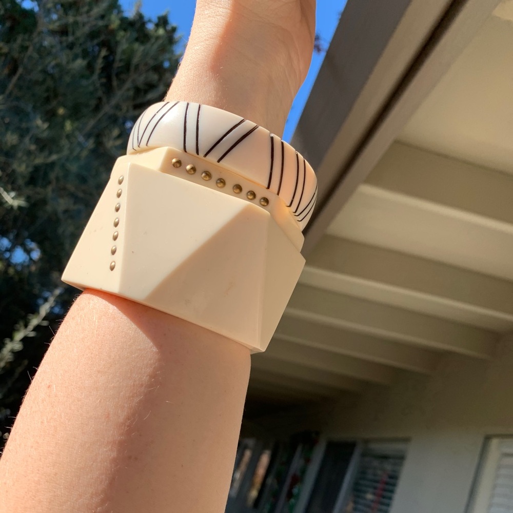 Tusk/Tribal Fashion Bracelet